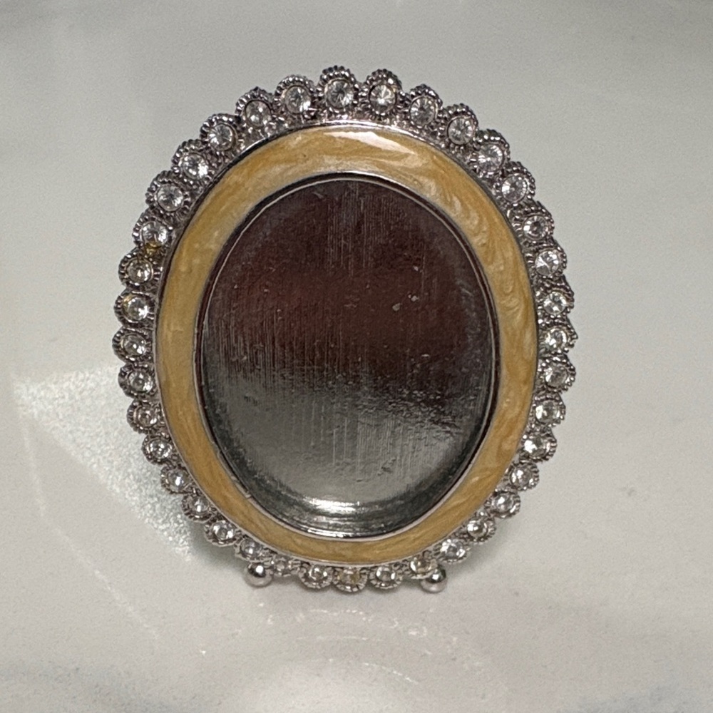 St. John Silver and Cream Oval Decorative Picture Frame